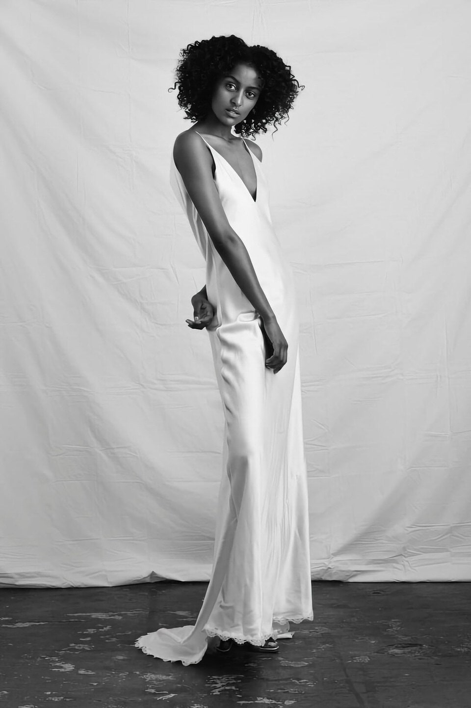 robe de mariée A la Robe disponible chez Melody Nelson à Erpent, Namur, Belgique