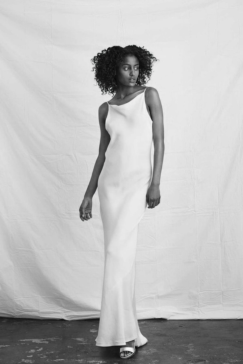 robe de mariée A la Robe disponible chez Melody Nelson à Erpent, Namur, Belgique
