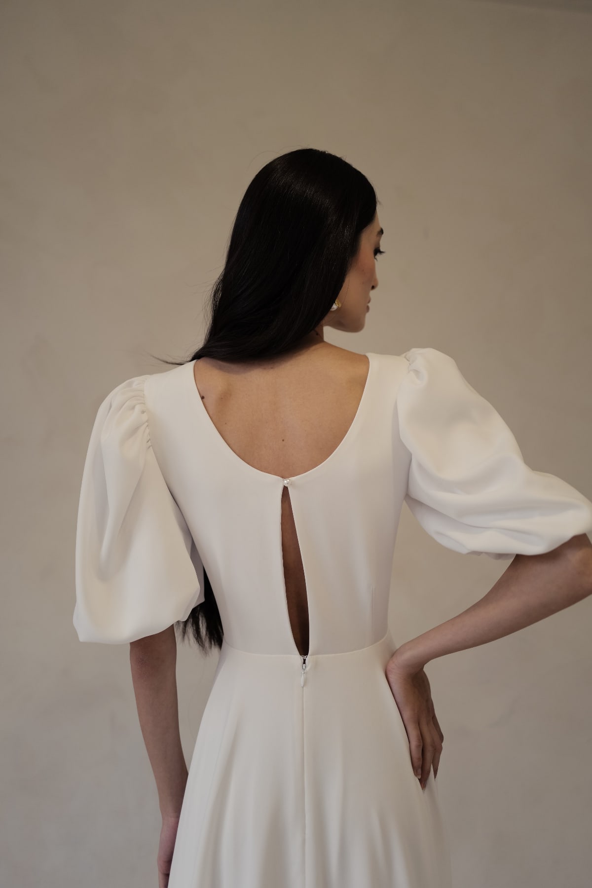 robe de mariée And For Love disponible chez Melody Nelson à Erpent, Namur, Belgique