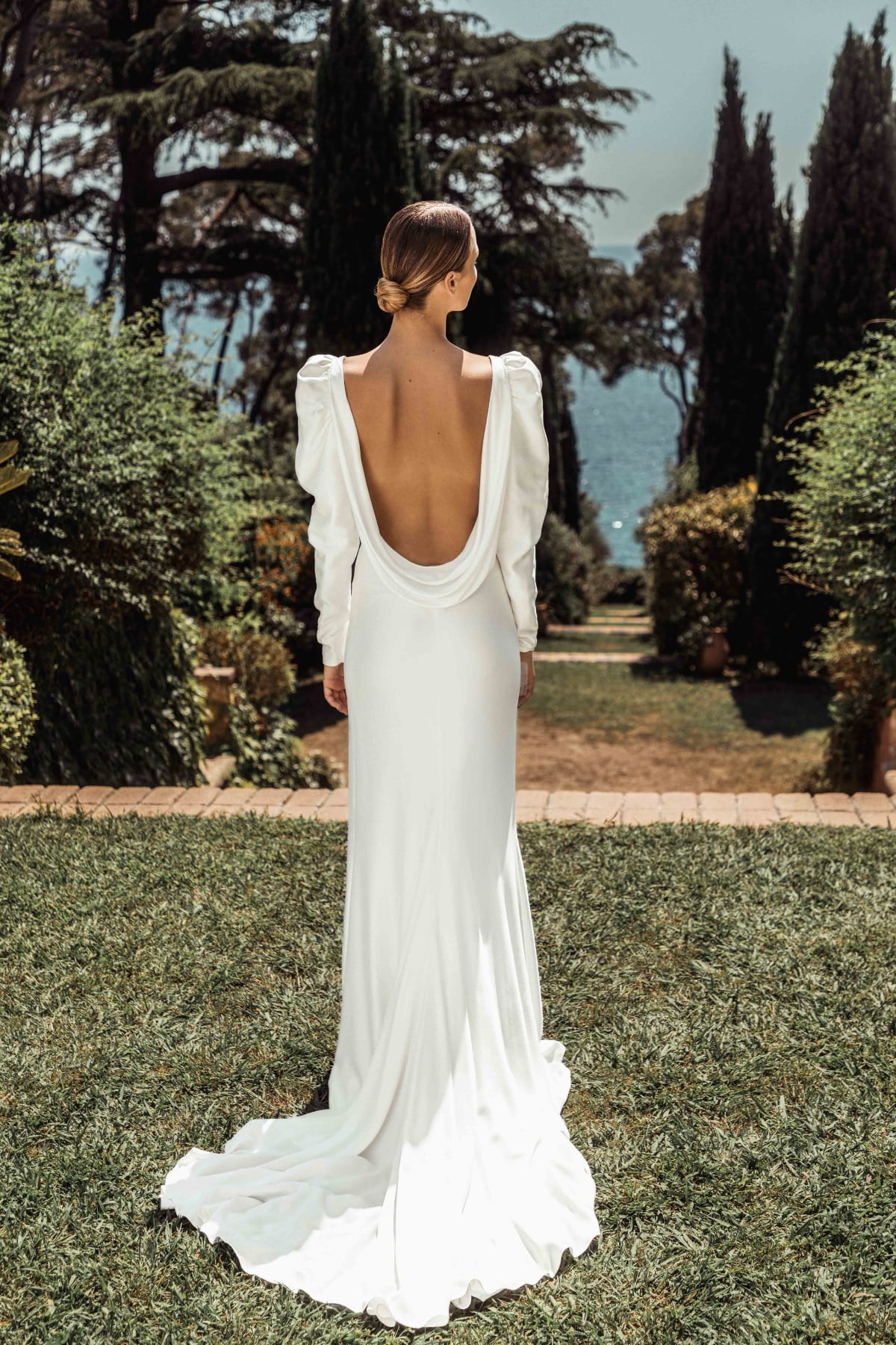 robe de mariée Caroline Takvorian disponible chez Melody Nelson à Erpent, Namur, Belgique