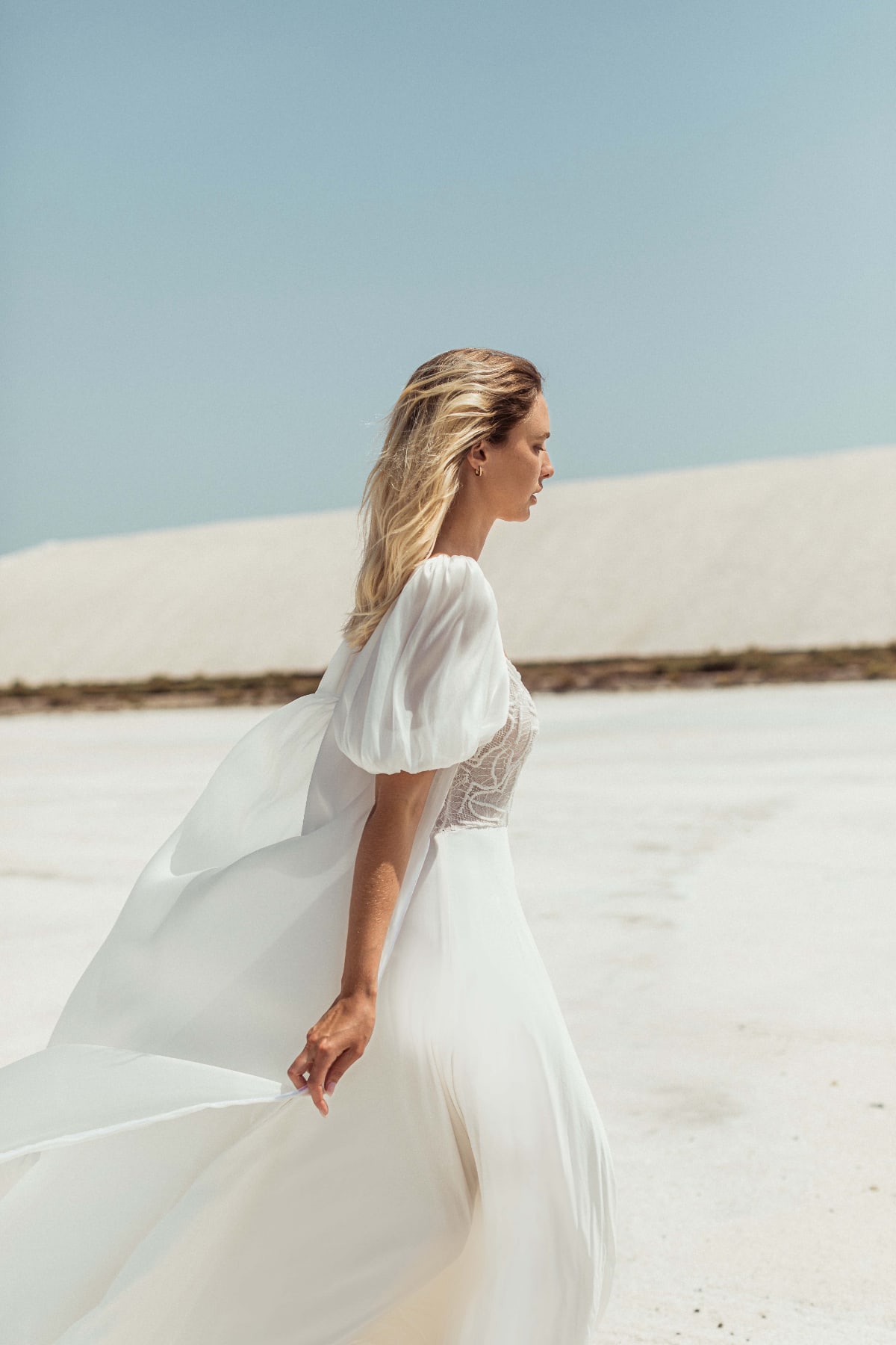 robe de mariée Caroline Takvorian disponible chez Melody Nelson à Erpent, Namur, Belgique