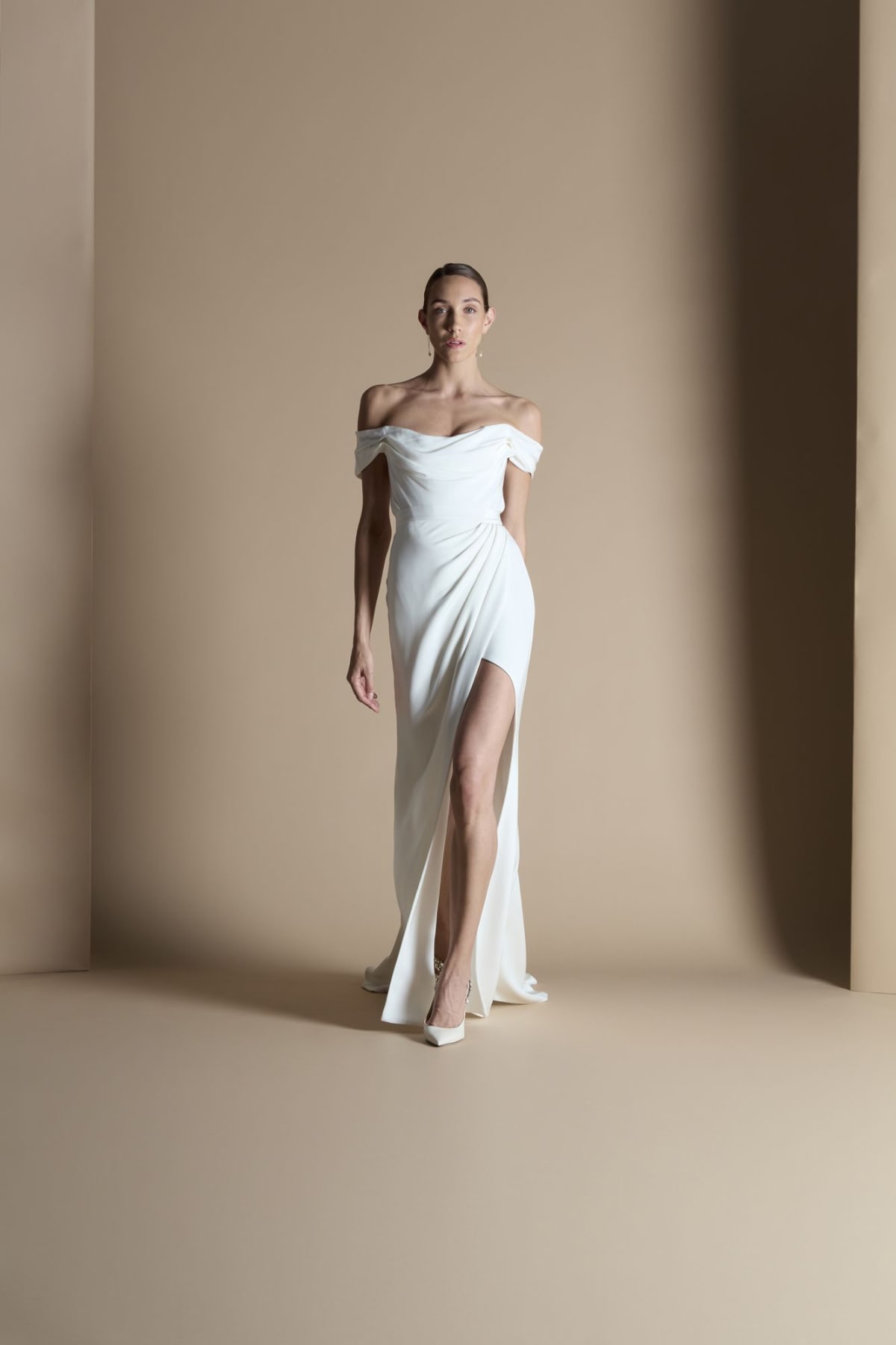robe de mariée Halfpenny London disponible chez Melody Nelson à Erpent, Namur, Belgique