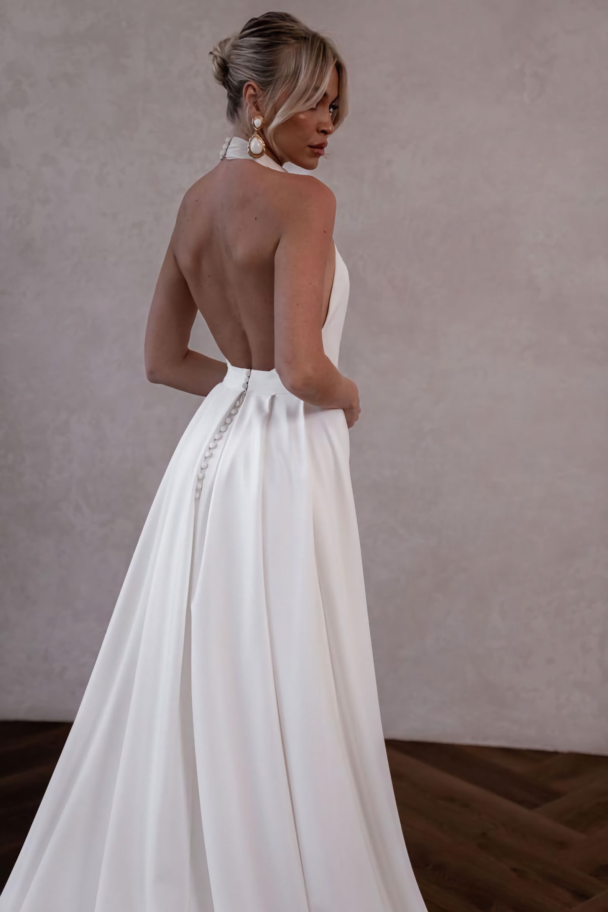 robe de mariée Made with Love disponible chez Melody Nelson à Erpent, Namur, Belgique