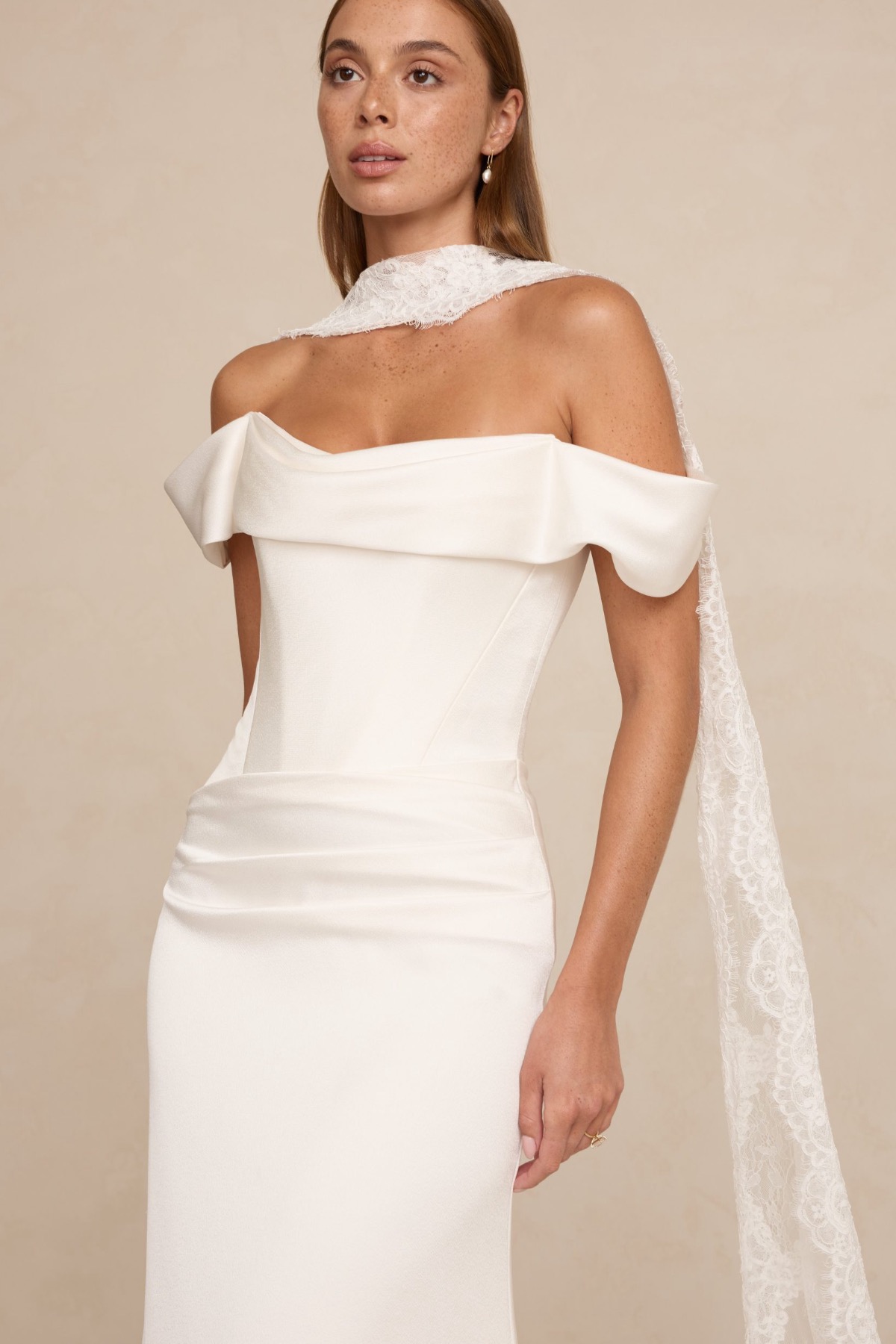 robe de mariée Made with Love disponible chez Melody Nelson à Erpent, Namur, Belgique