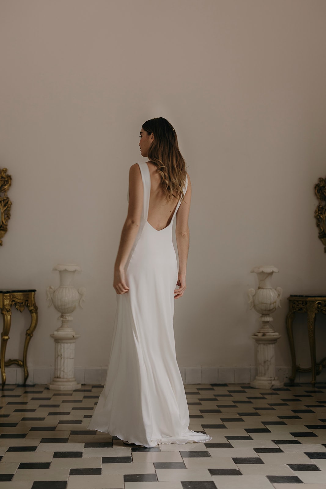 robe de mariée Otaduy disponible chez Melody Nelson à Erpent, Namur, Belgique