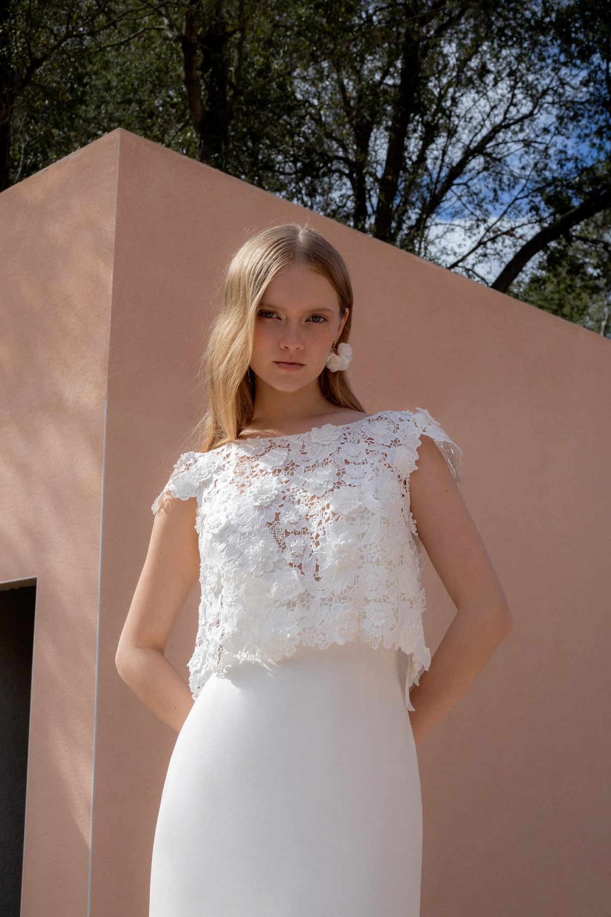 robe de mariée Otaduy disponible chez Melody Nelson à Erpent, Namur, Belgique