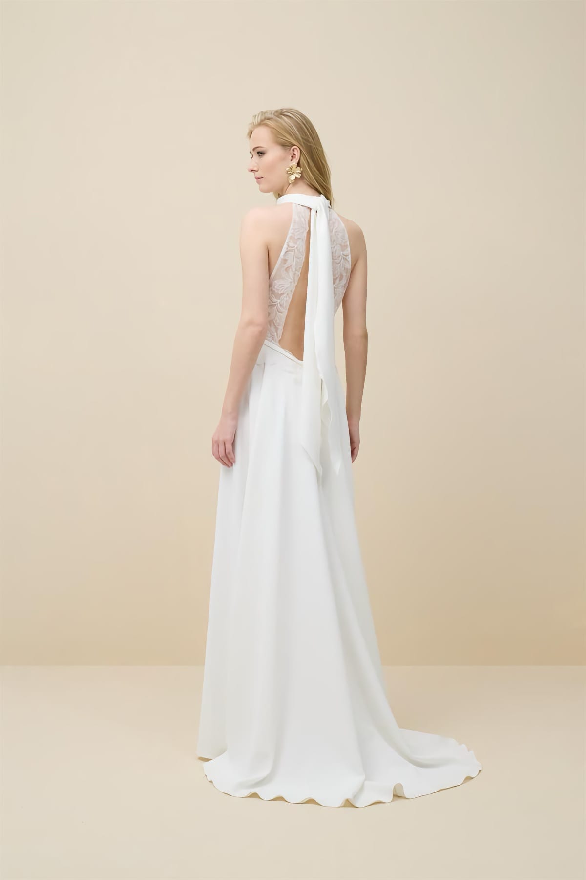 robe de mariée Rembo Styling disponible chez Melody Nelson à Erpent, Namur, Belgique