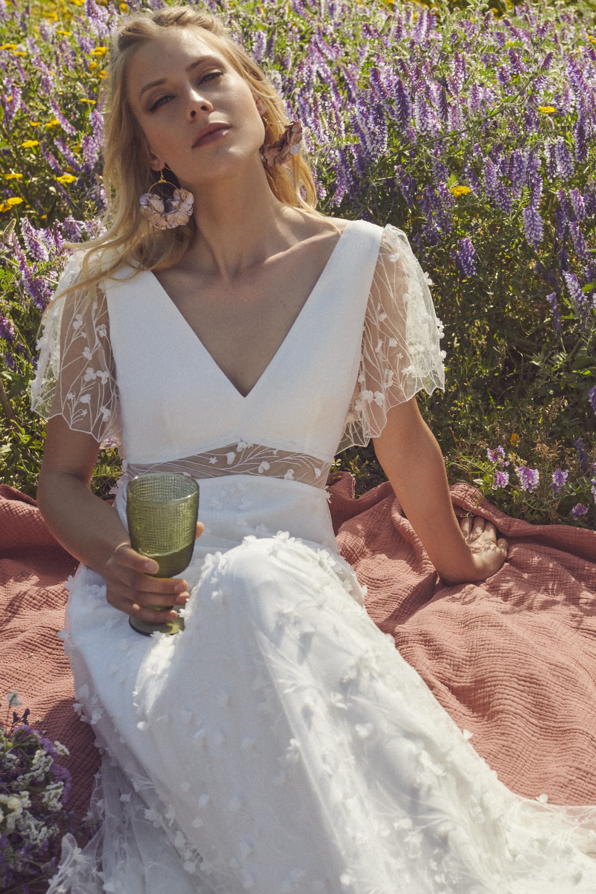 robe de mariée Rembo Styling disponible chez Melody Nelson à Erpent, Namur, Belgique