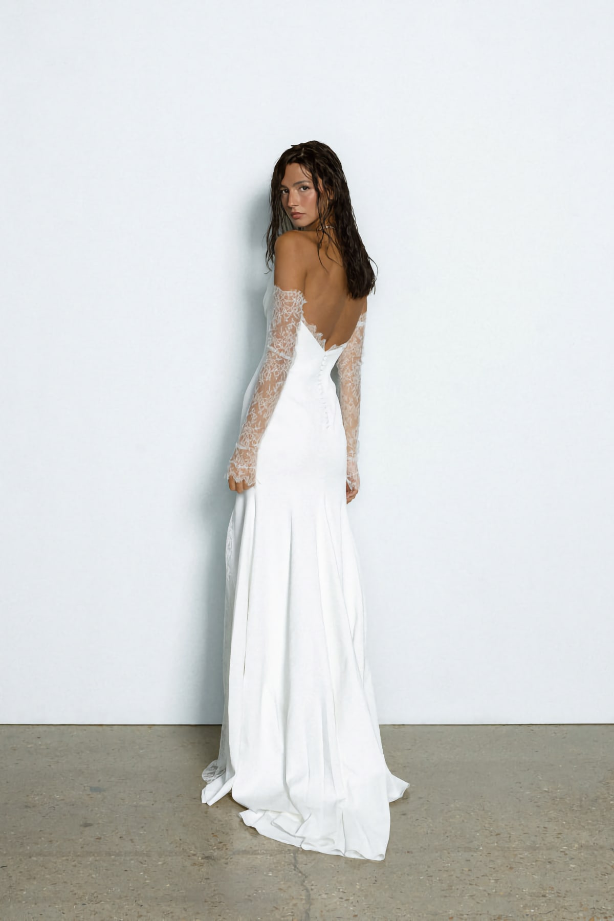 robe de mariée Rime Arodaky disponible chez Melody Nelson à Erpent, Namur, Belgique